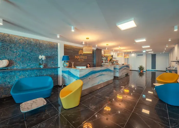 מלון Nautilus גיארדיני נאקסוס