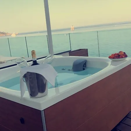 Otel Nautilus 4*