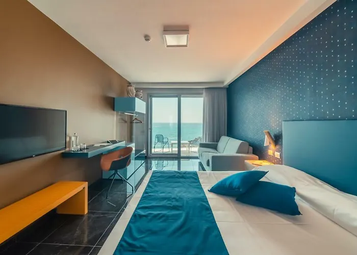 Nautilus 4* Джардини-Наксос