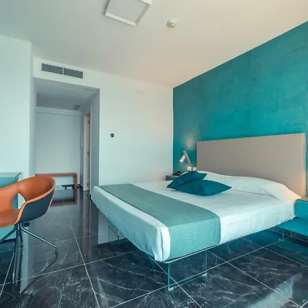 Nautilus 4* جيارديني ناكسوس